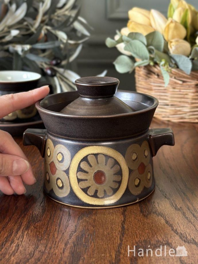 イギリスから届いたDenbyのシュガーポット、アラベスク（ARABESQUE）の