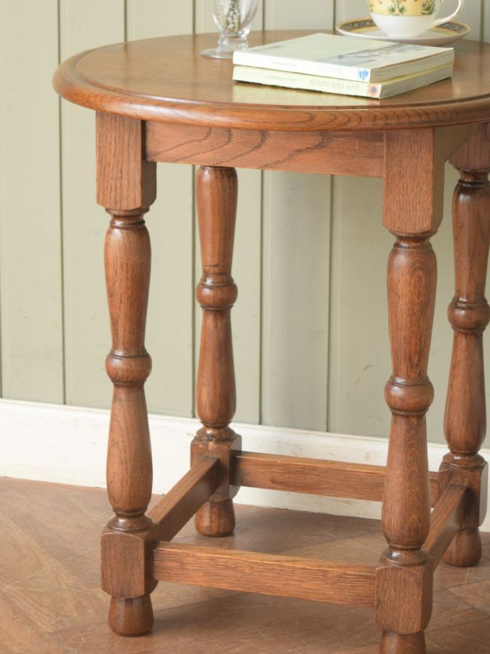 おしゃれなサイドテーブル