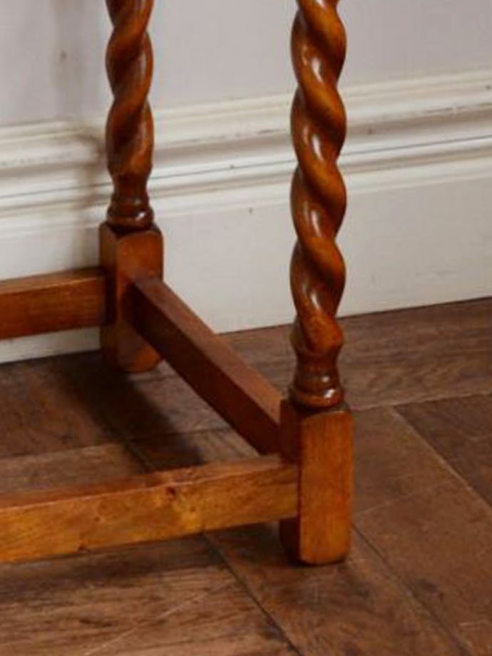 アンティーク家具の脚