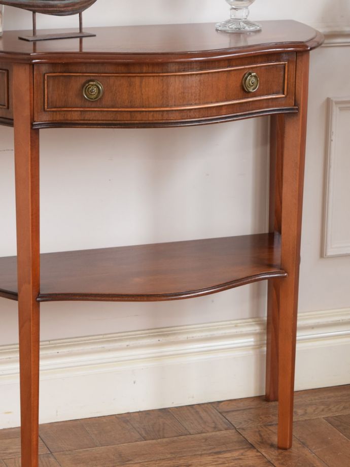 おしゃれなコンソールテーブル