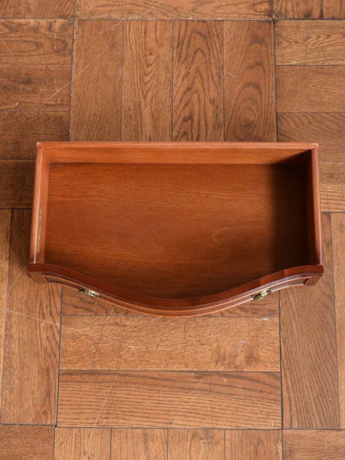 コンソールテーブルの引き出しの中