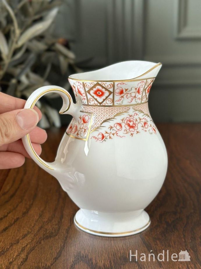 陶磁器のミルクピッチャー