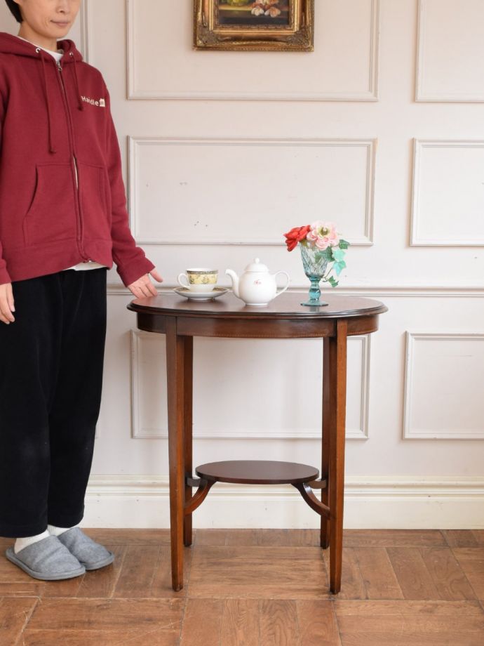 英国のサイドテーブル