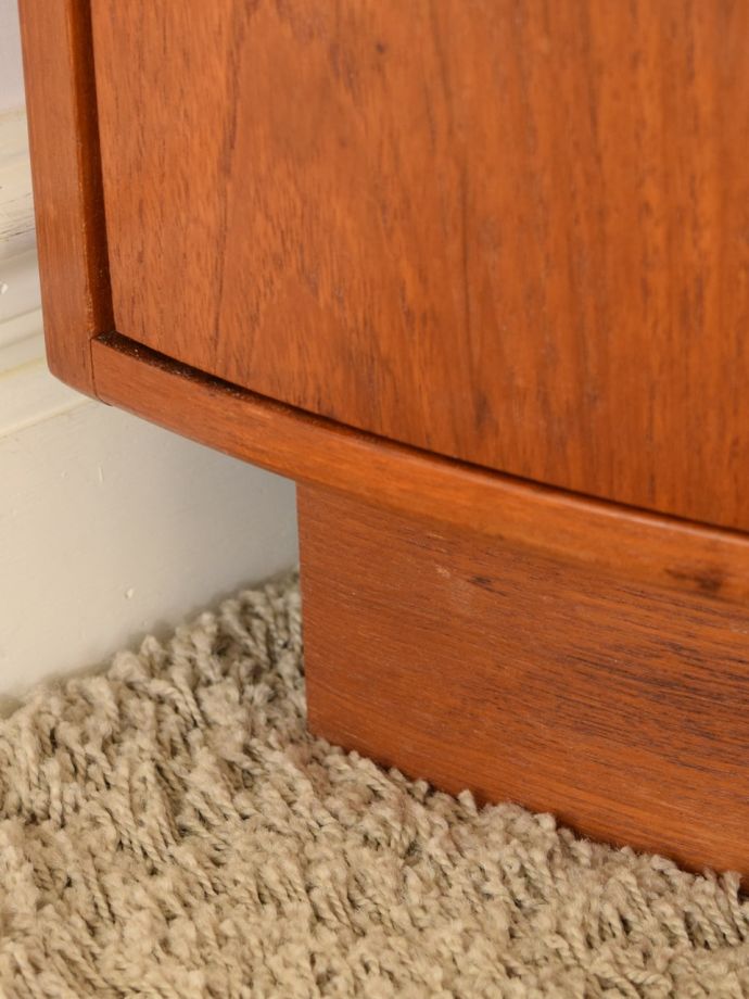 ビンテージ家具の脚