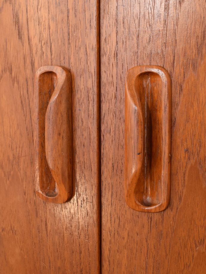 ビンテージキャビネットの取っ手
