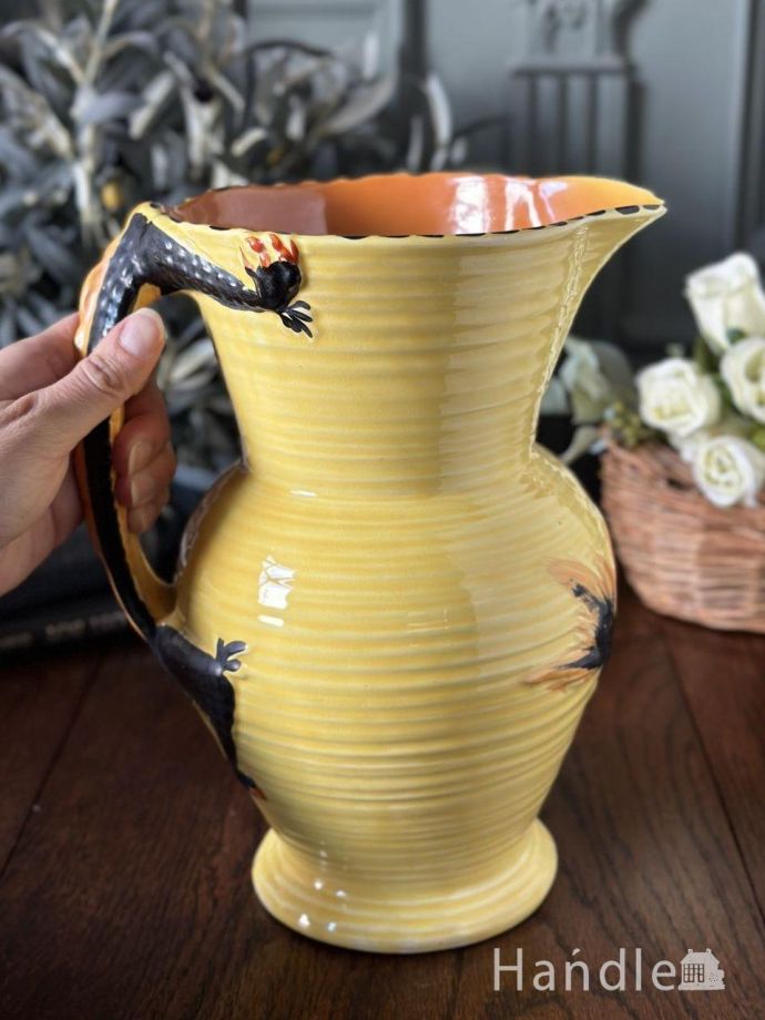 陶磁器のウォータージャグ