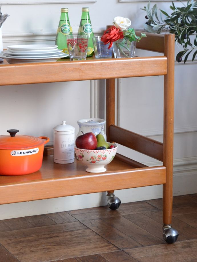 おしゃれなビンテージワゴン