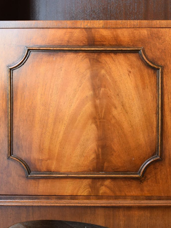 アンティーク家具の装飾