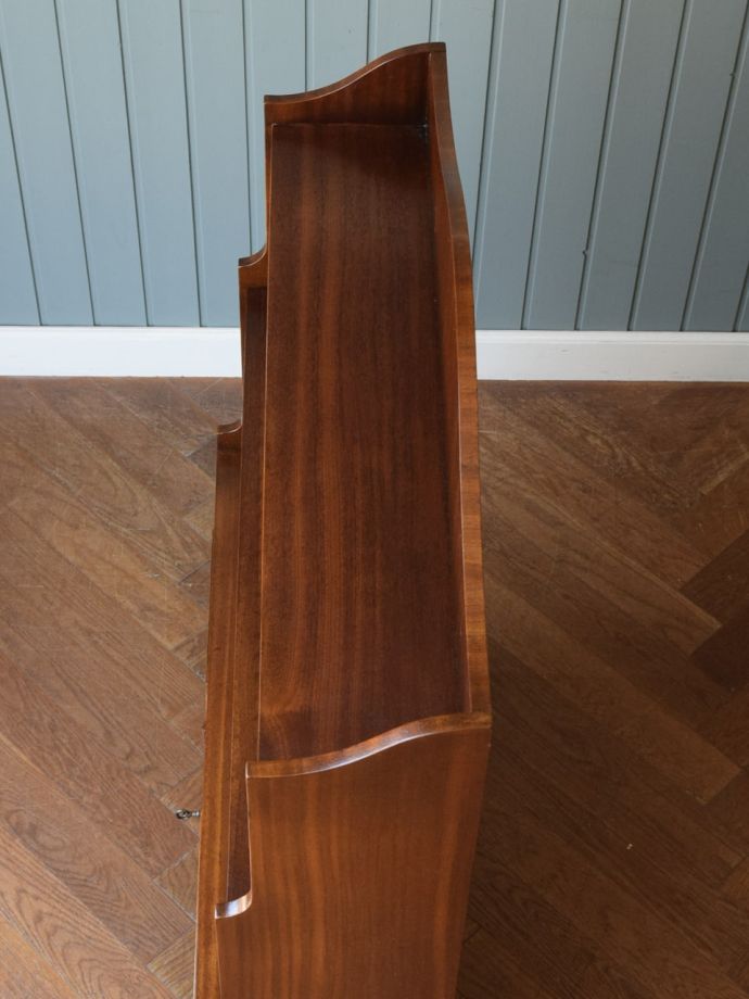 アンティーク本棚の天板