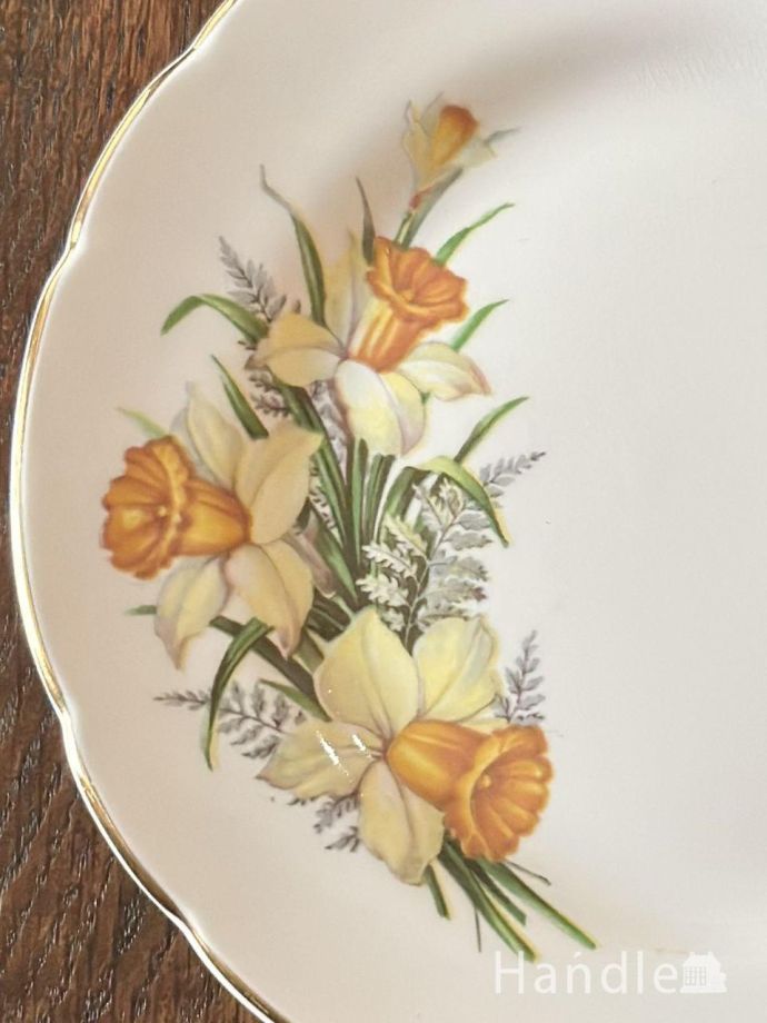 イギリスのカップ＆ソーサー(トリオ)