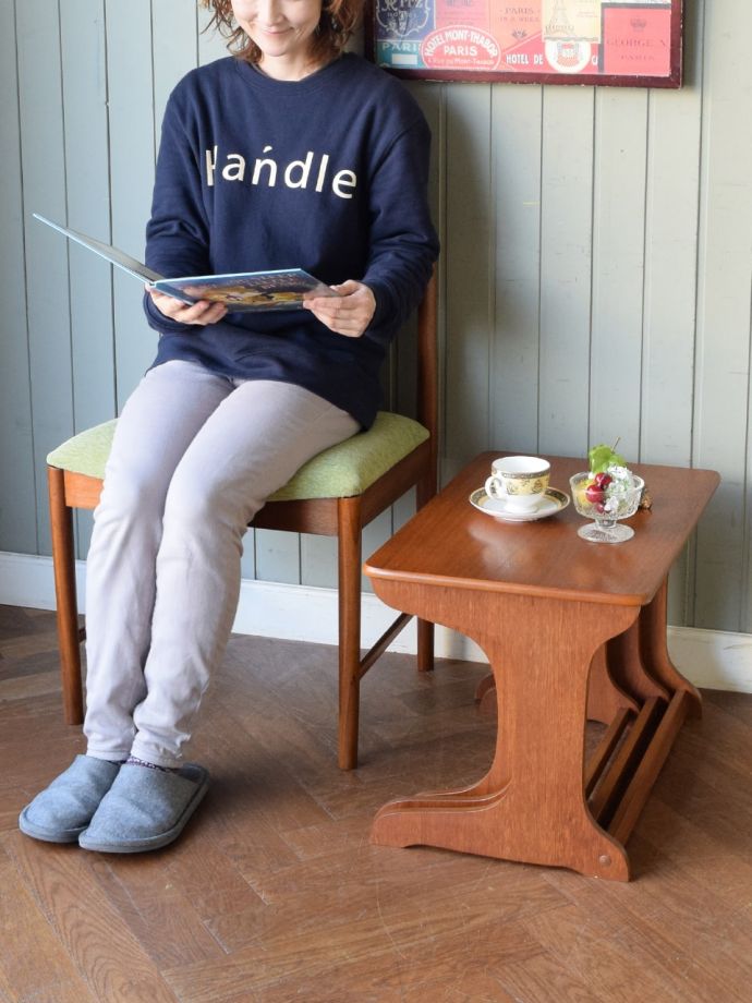 北欧スタイルのビンテージテーブル