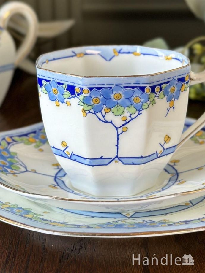 アンティークのカップ&ソーサー