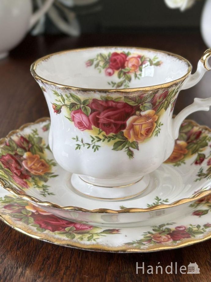 ロイヤルアルバートのオールドカントリーローズ