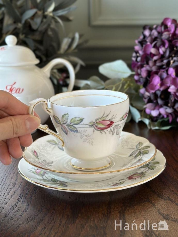 イギリスのカップ&ソーサー(トリオ)