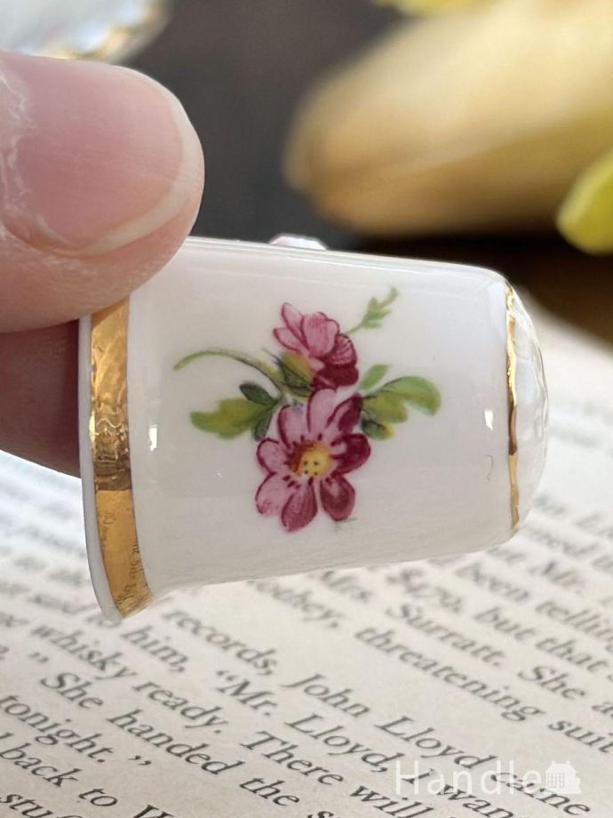 英国アンティークのおしゃれなシンブル