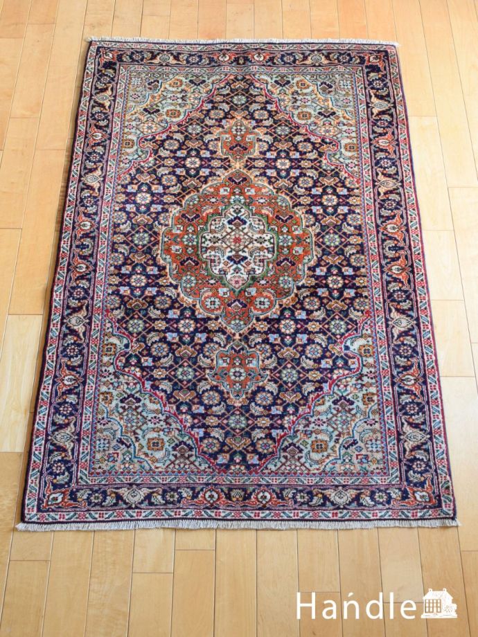 おしゃれなビンテージ絨毯