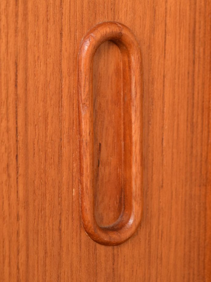 ビンテージ家具の木目