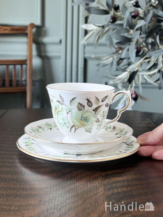 アンティークのカップ＆ソーサー