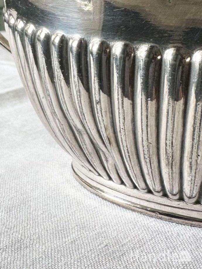 へこみがありました。