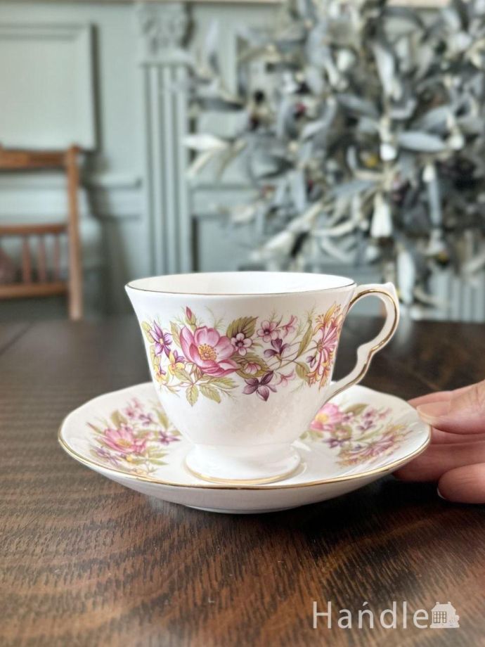 アンティークのカップ＆ソーサー