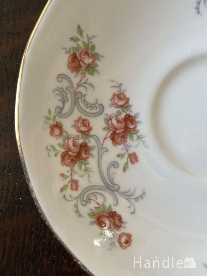 英国アンティークのおしゃれな食器