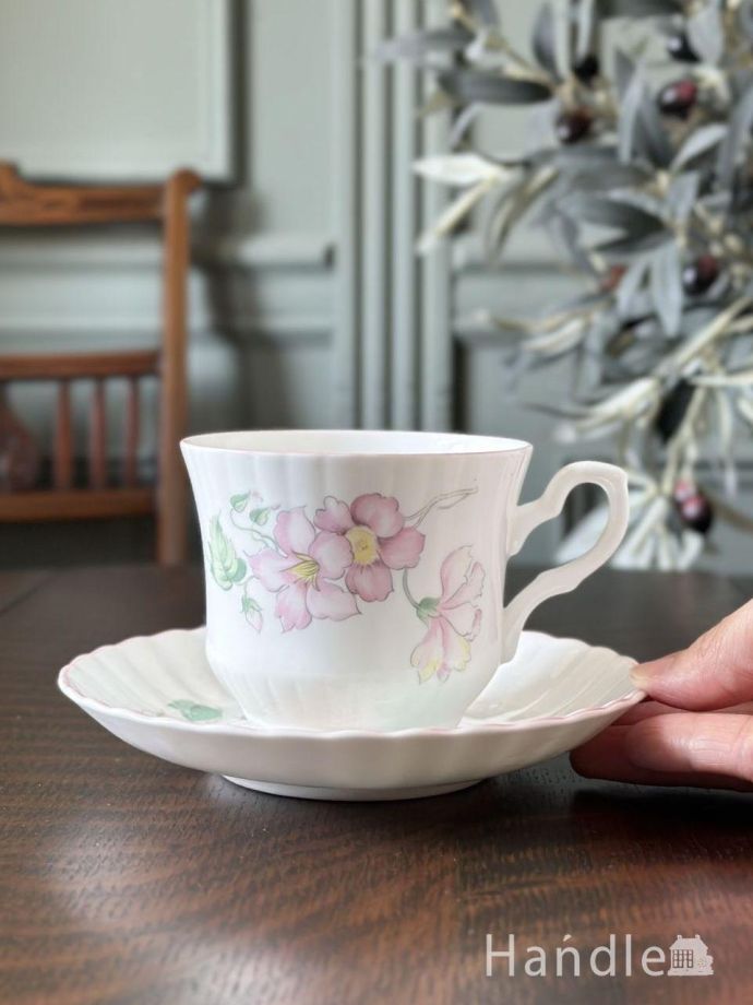 アンティークのカップ＆ソーサー