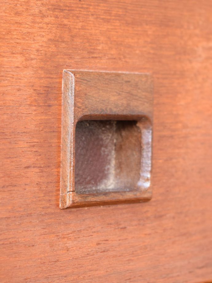 ビンテージキャビネットの取っ手