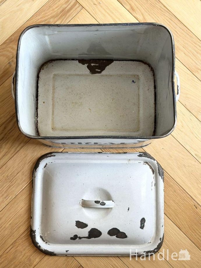 アンティークのホーロー雑貨