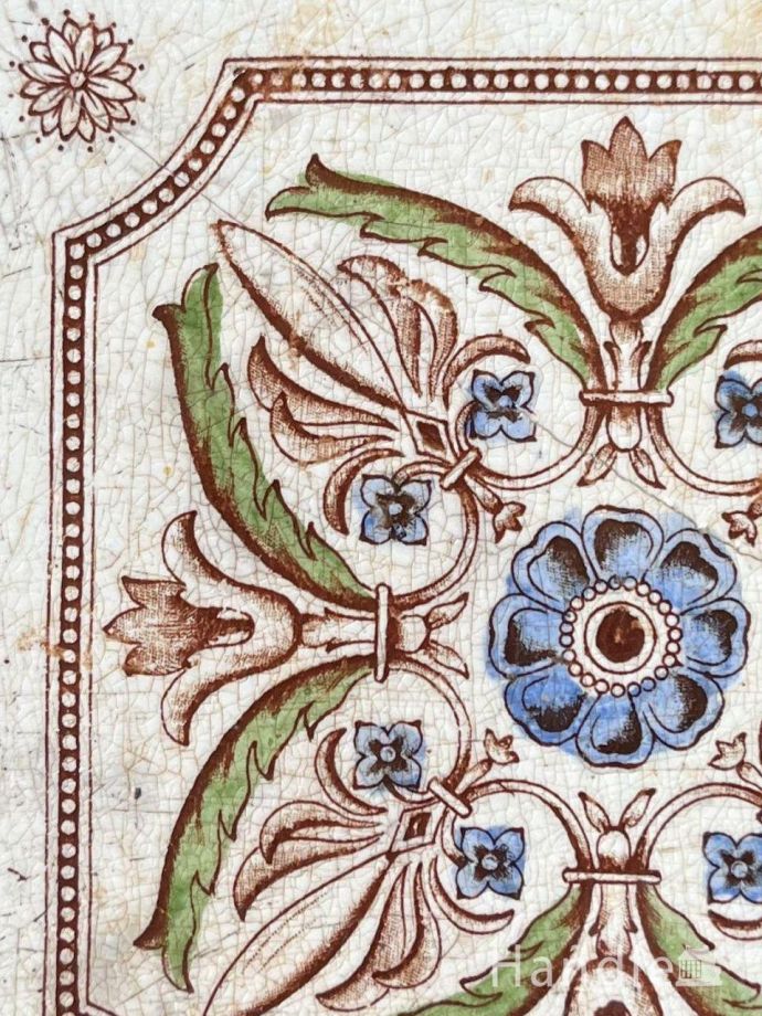 アンティークのタイル