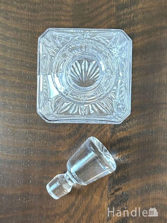 キラキラ輝くアンティークガラス