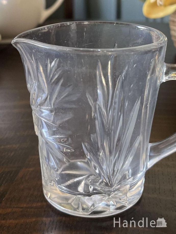 アンティークガラスのミルクピッチャー