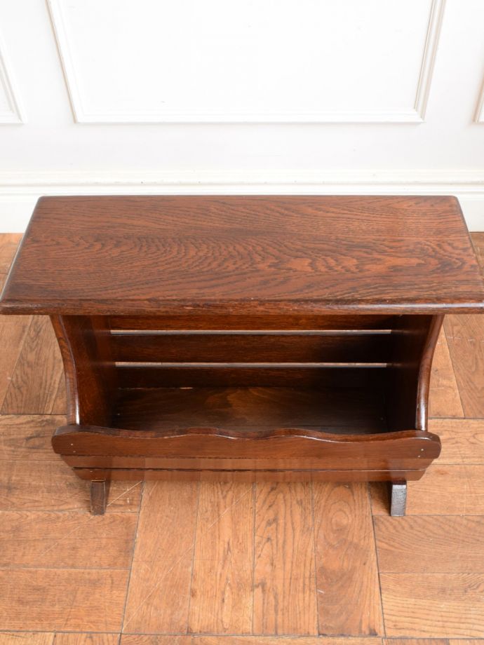 マガジンラックの天板