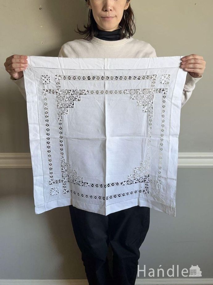 ドロンワークレースのテーブルマット、フランスから届いたアンティーク