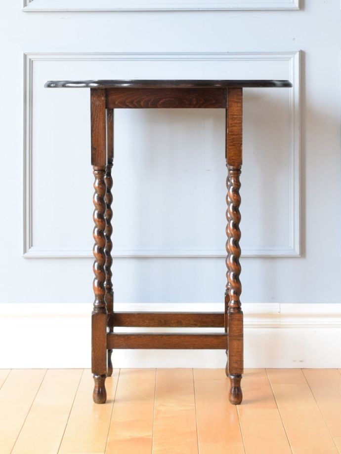 オケージョナルテーブルの側面