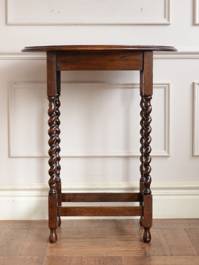 オケージョナルテーブルの側面