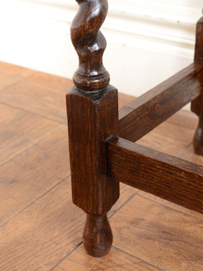 アンティーク家具の脚