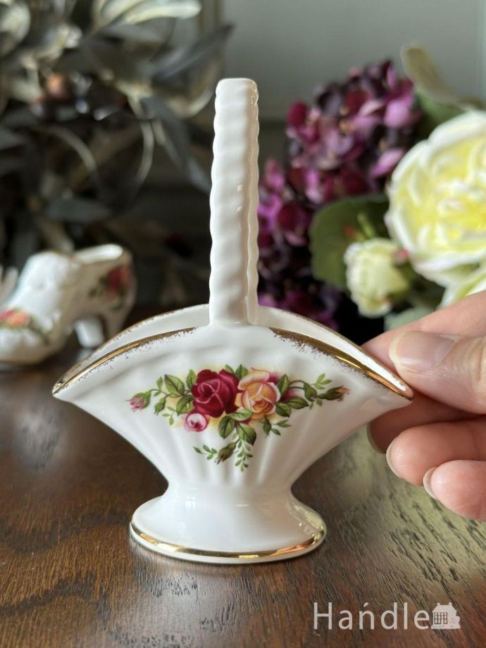 ロイヤルアルバートのオールドカントリーローズ アンティークの陶器