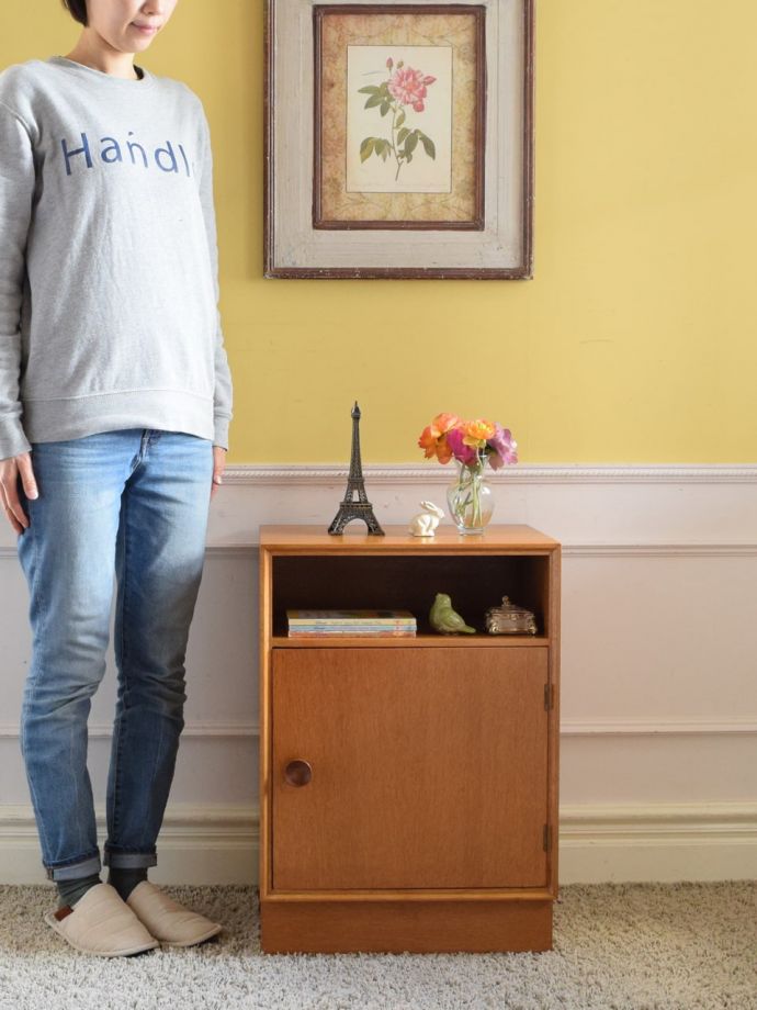 北欧スタイルのビンテージキャビネット