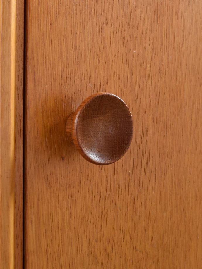 ビンテージキャビネットの取っ手