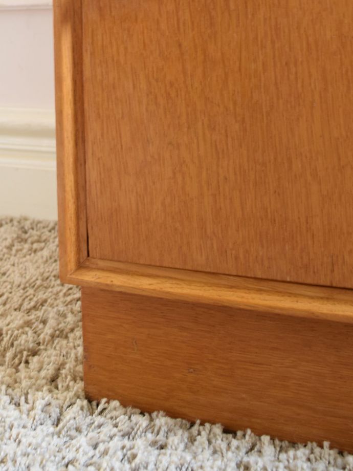 ビンテージ家具の脚