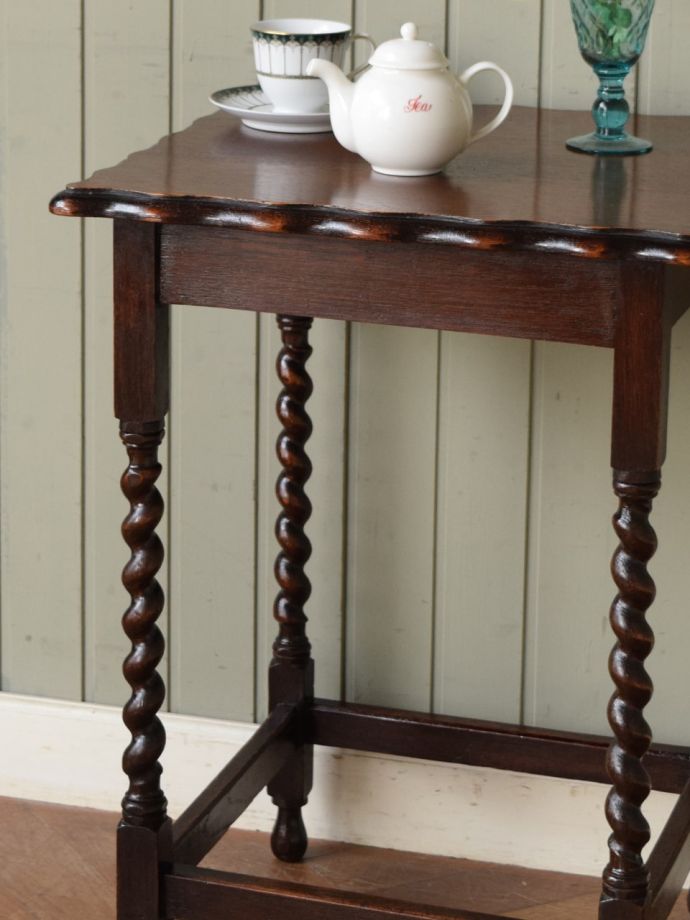 おしゃれなサイドテーブル