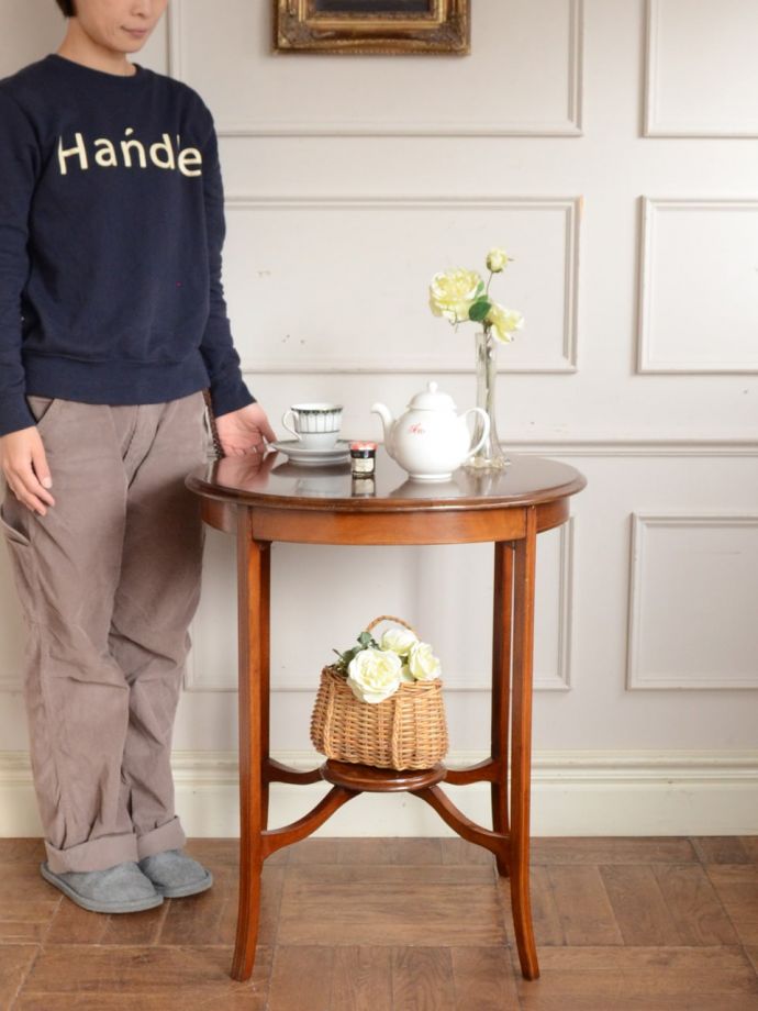 英国のサイドテーブル