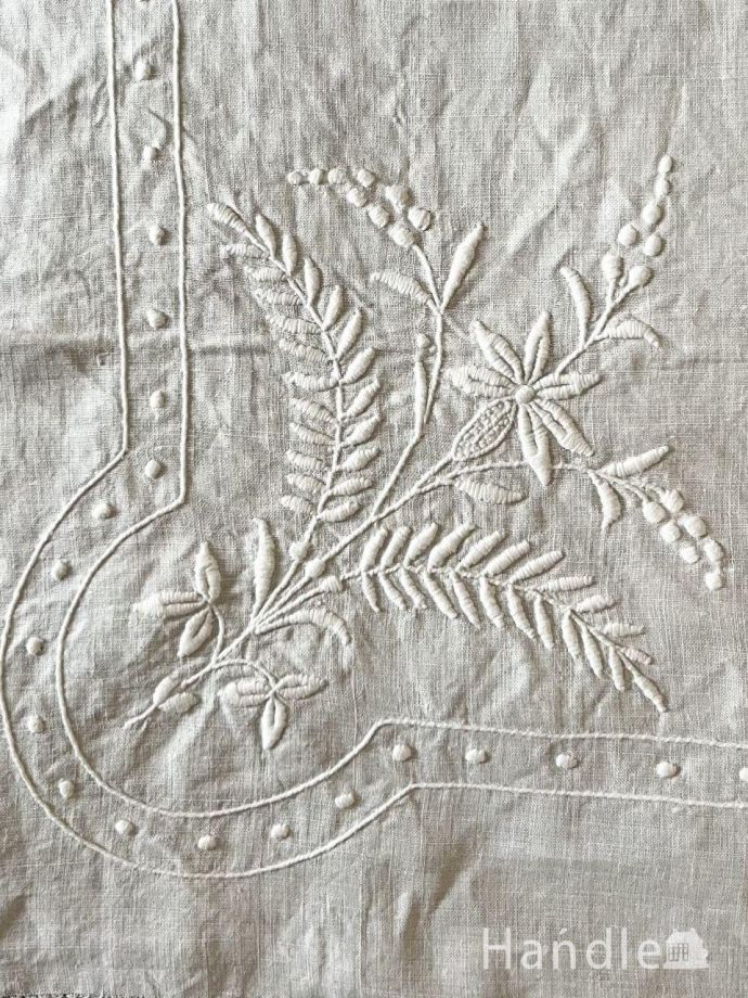 アンティークのクロス