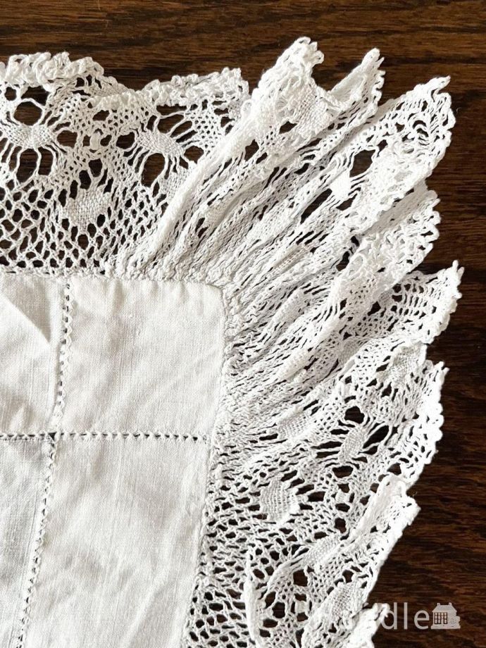 フランスのアンティーククロス