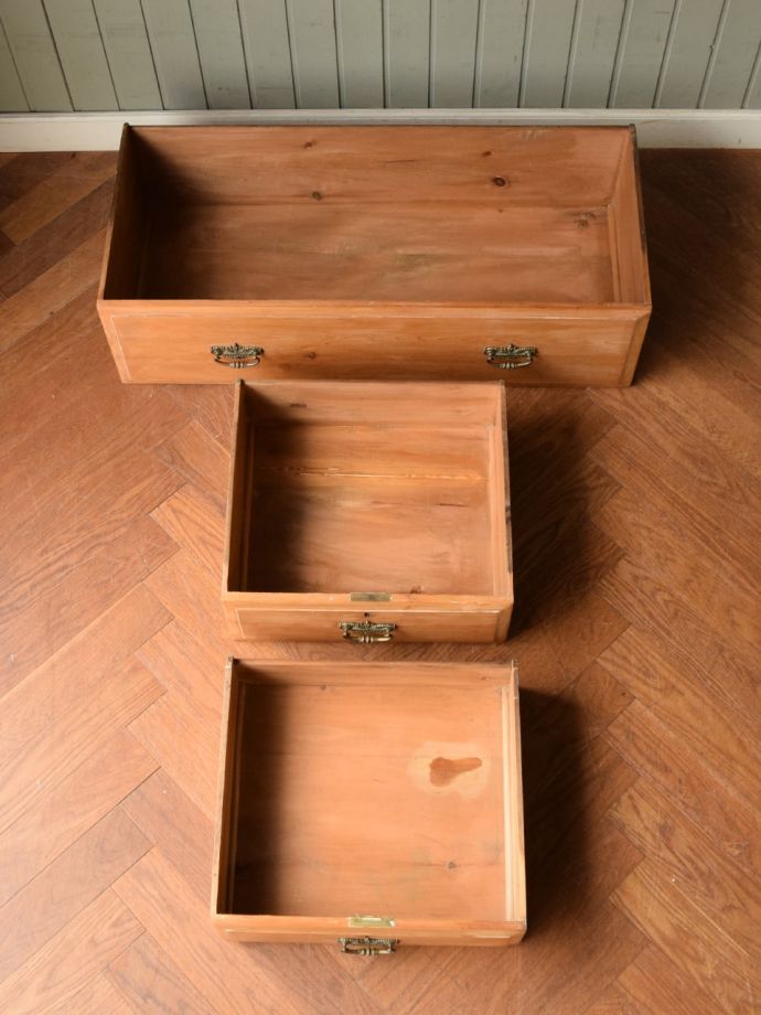 ウォッシュスタンドの引き出し