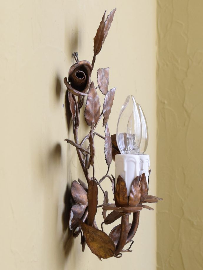 壁付けシャンデリアの側面