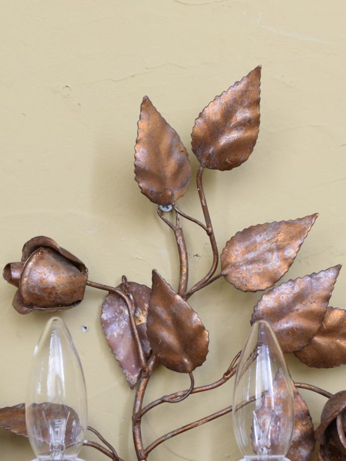 壁付け照明の装飾