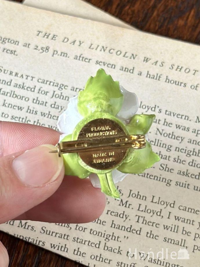 おしゃれなブローチ