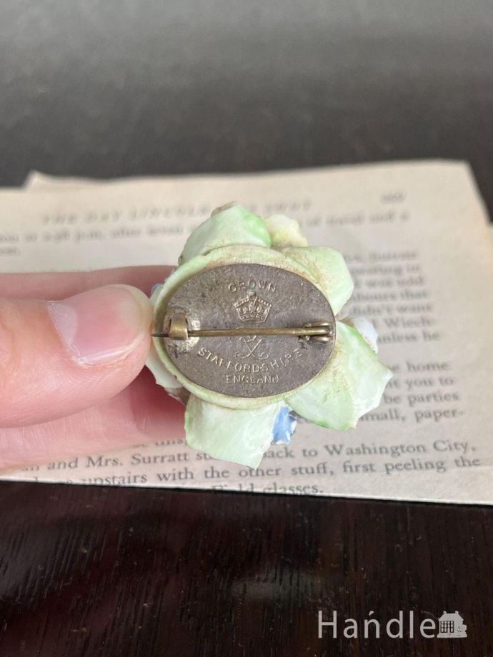 おしゃれなブローチ