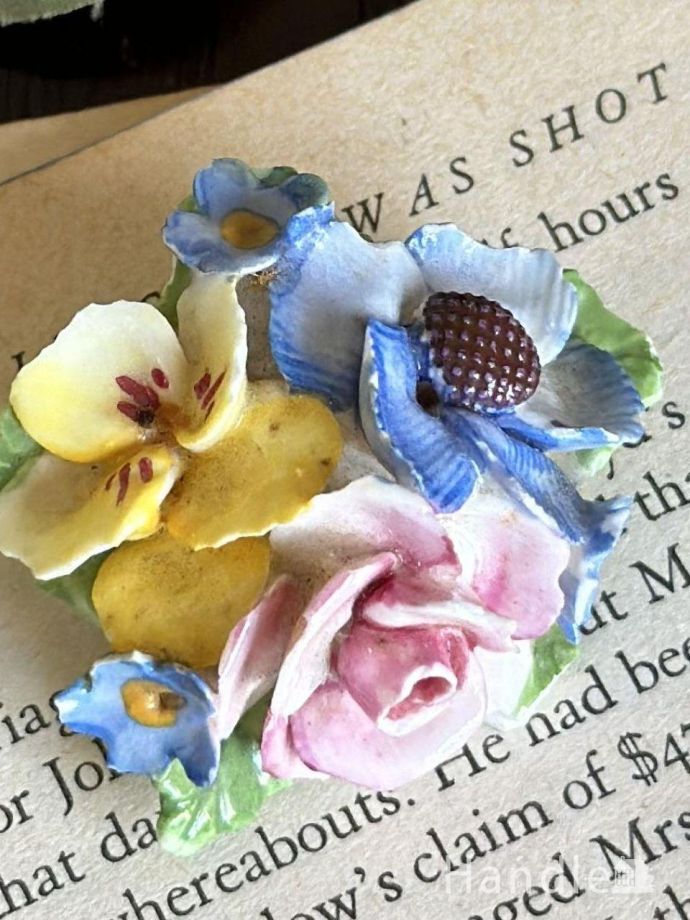 アンティークのブローチ